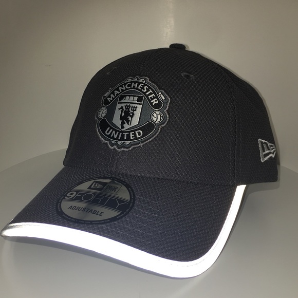 New Era Manchester United Adjustable Cap 5a9b0e90caab44a78aeddf8d